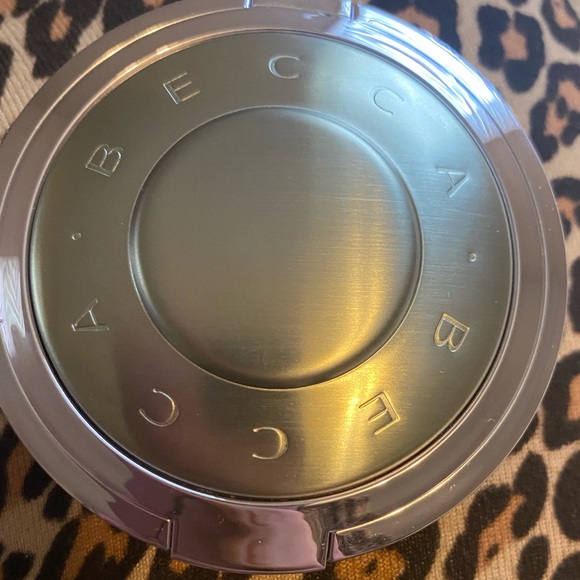 BECCA COSMETICS Shimmering Skin Perfector Pressed- Prismatic Amethyst BNIB! - Picture 6 of 7